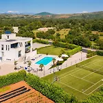 Marijeta Exclusive 5 Star With 50sqm Private Pool, 6 Bedrooms And Playroom Split