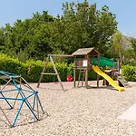 Marijeta Exclusive 5 Star With 50sqm Private Pool, 6 Bedrooms And Playroom Split