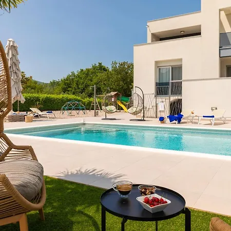 Marijeta Exclusive 5 Star With 50sqm Private Pool, 6 Bedrooms And Playroom Villa Spalato
