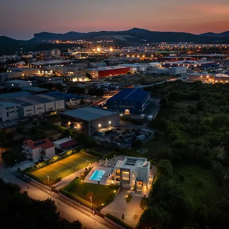 Marijeta Exclusive 5 Star With 50sqm Private Pool, 6 Bedrooms And Playroom Villa